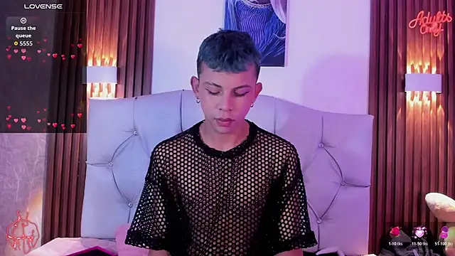 Apolo Prince1 online show from 04.21.26