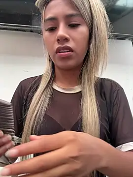 Kimmiebellarie online show from 04.23.26