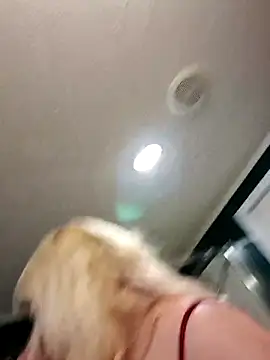 Snapshot of itsthatgirl chatting on 04.11.26 itsthatgirl online show from 04.11.26