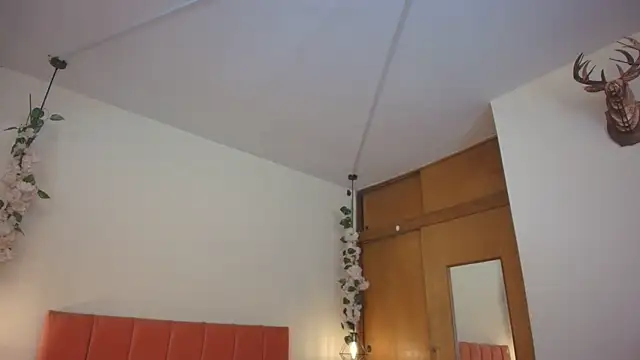 Shadya  online show from 06.20.26