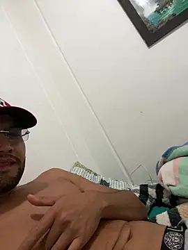 Snapshot of Kenay69 chatting on 04.13.26 Kenay69 online show from 04.13.26