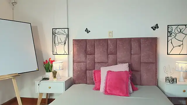 SophiaConor1 online show from 04.17.26