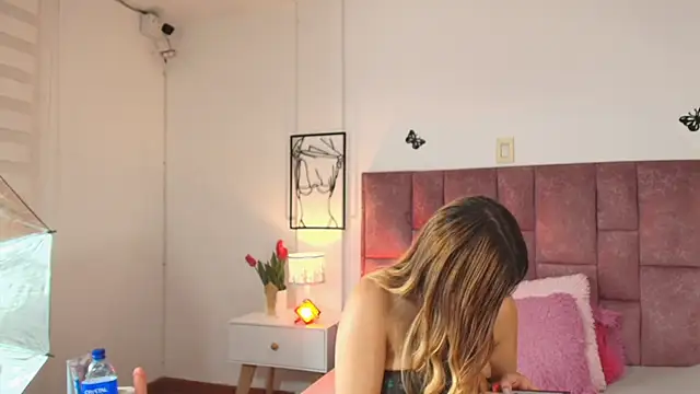 SophiaConor1 online show from 04.18.26