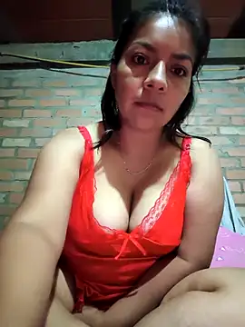 Snapshot of Tamaraxxx_hot chatting on 05.01.26 Tamaraxxx hot online show from 05.01.26