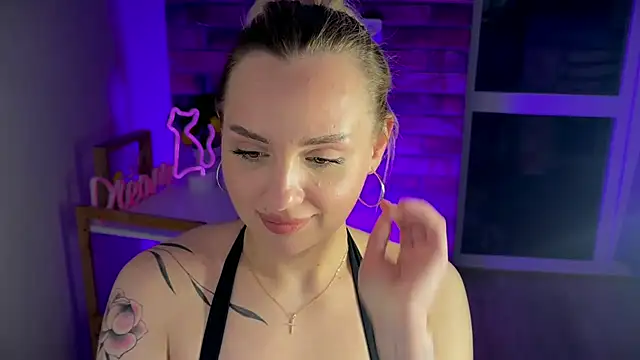 mari grey online show from 04.24.26