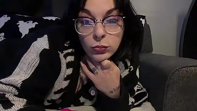 AmalaHexx online show from 05.12.26