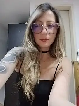 VALELUXX online show from 05.16.26