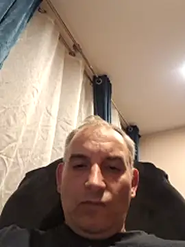 Piotr481 online show from 04.18.26