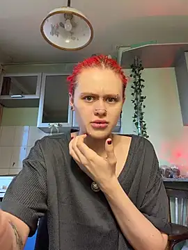 Snapshot of FoxyMood chatting on 04.12.26 FoxyMood online show from 04.12.26