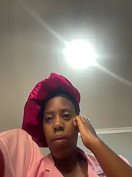 petite bee online show from 07.18.26