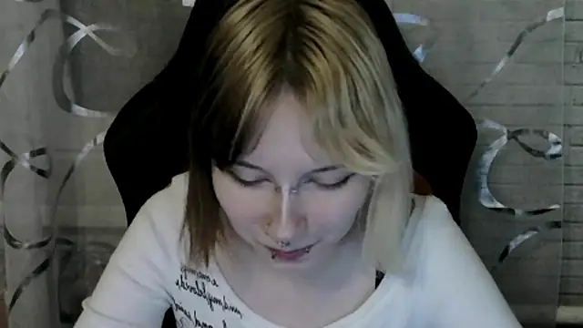 Vi Nika online show from 04.19.26