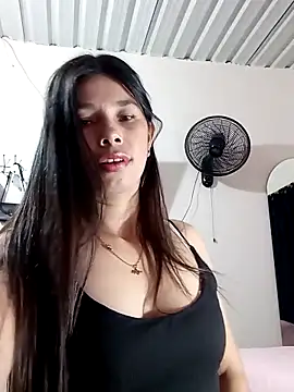 Snapshot of Sexy-Violet-20 chatting on 05.03.26 Sexy-Violet-20 online show from 05.03.26