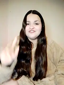 Snapshot of estrell4 chatting on 06.14.26 estrell4 online show from 06.14.26