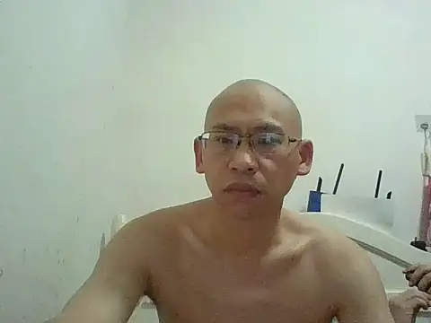 Snapshot of benly118 chatting on 04.22.26 benly118 online show from 04.22.26