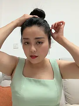 orangeoneday online show from 05.10.26
