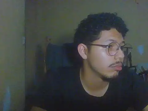 Snapshot of Gallito737 chatting on 04.13.26 Gallito737 online show from 04.13.26