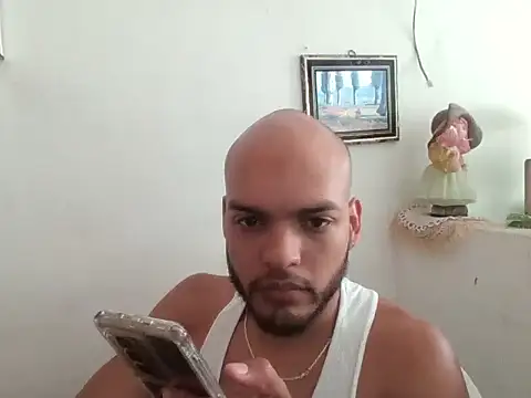 Snapshot of Eduarstrock chatting on 04.13.26 Eduarstrock online show from 04.13.26