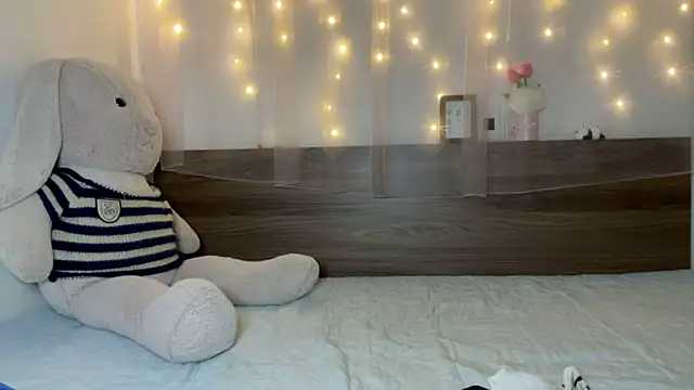 shy pink doll online show from 05.23.26