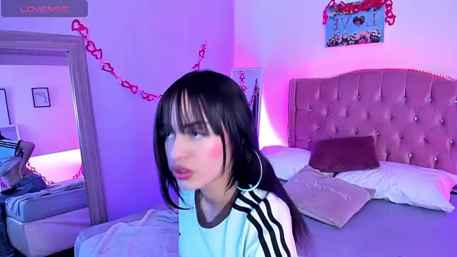 Snapshot of Antonella_Bratzz4 chatting on 05.01.26 Antonella Bratzz4 online show from 05.01.26