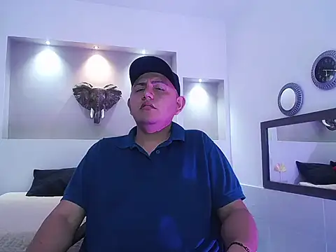 Snapshot of taylor_park chatting on 04.13.26 taylor park online show from 04.13.26