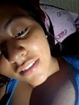 Snapshot of AishaYeleth chatting on 05.11.26 AishaYeleth online show from 05.11.26