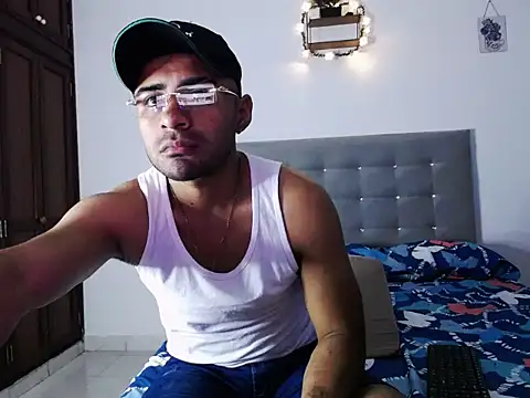 zeussexyhot online show from 04.23.26