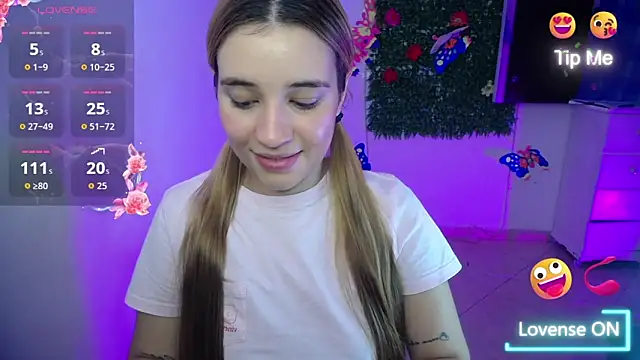 Snapshot of Ambar_lynn01 chatting on 05.19.26 Ambar lynn01 online show from 05.19.26