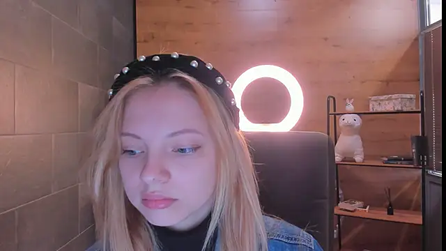 EmmaaMcDon online show from 04.26.26