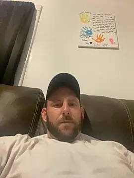 phattyluv89 online show from 04.28.26