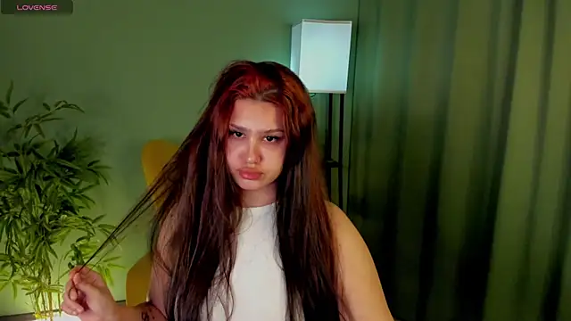 nicolewoss online show from 04.19.26