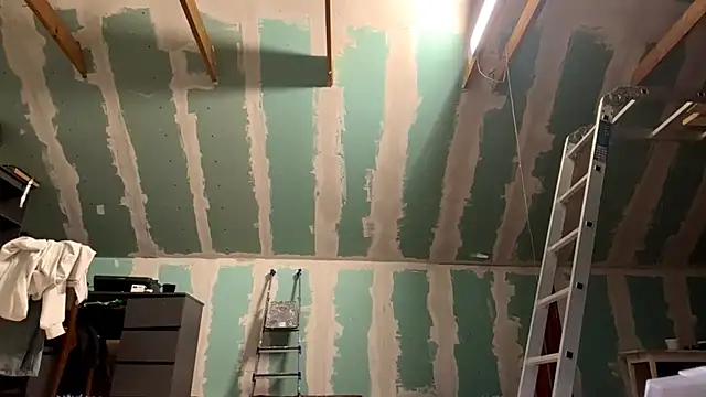 Skinny girl  online show from 04.20.26