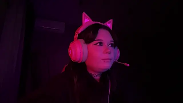 Alinalovelove online show from 04.15.26