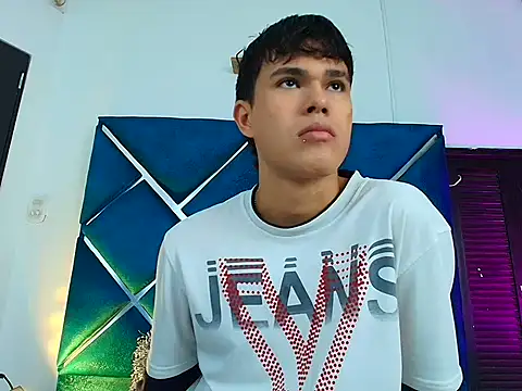 EdwinBoys online show from 04.17.26