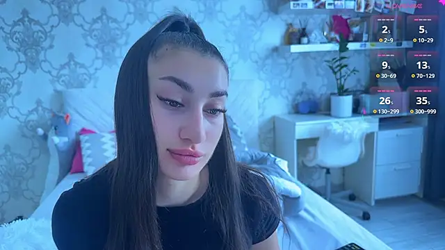 MyNaomi online show from 07.03.26
