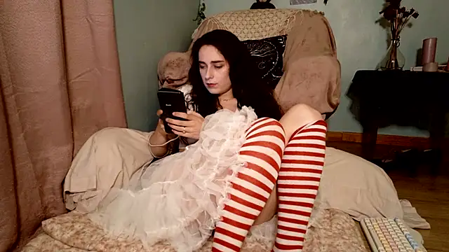 missclochette online show from 06.11.26
