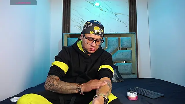 Nickk 21  online show from 05.16.26