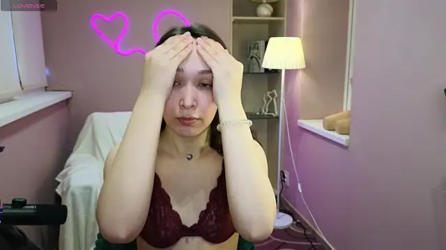 belladvllam online show from 04.17.26