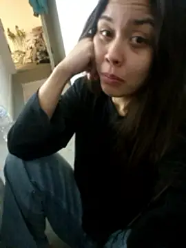 Ariana2001 online show from 04.19.26