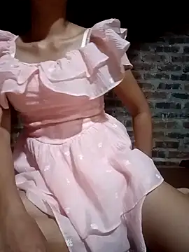 Elena Mia online show from 06.18.26