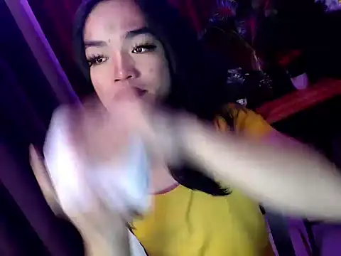 Snapshot of ruffa_madisson chatting on 05.05.26 ruffa madisson online show from 05.05.26