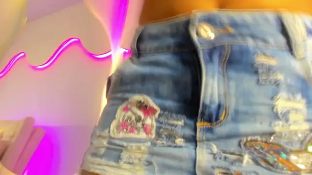 VenusBlazzer online show from 04.22.26