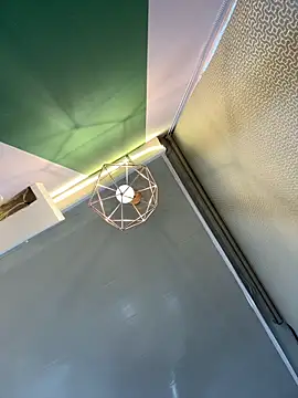 LilithJones   online show from 04.17.26