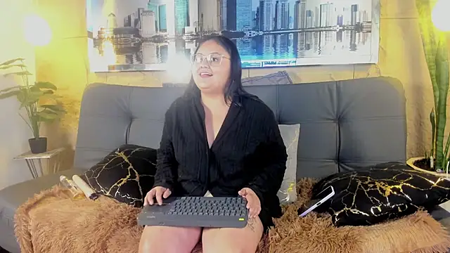 Luna  Cortez online show from 06.05.26