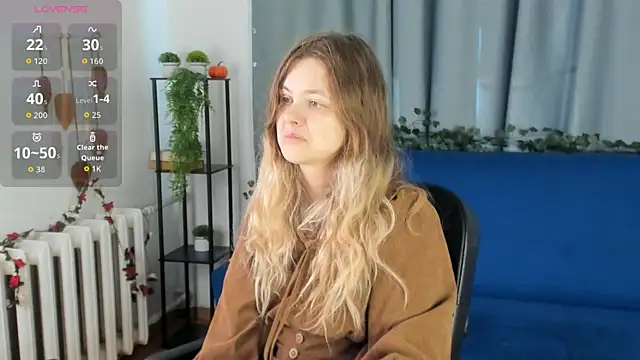 Glitch Doll online show from 05.02.26