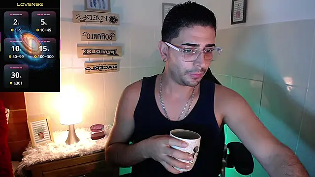 Snapshot of andders_ chatting on 05.28.26 andders online show from 05.28.26