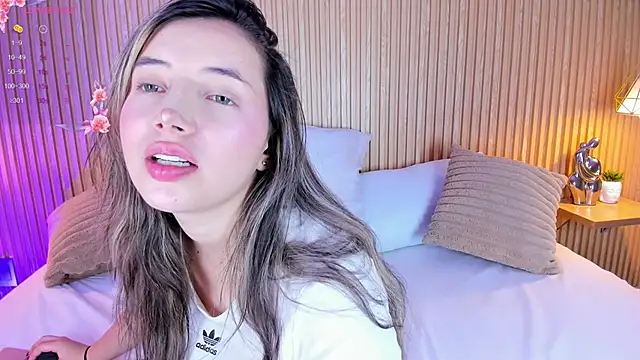 MiaBrokss  online show from 04.25.26