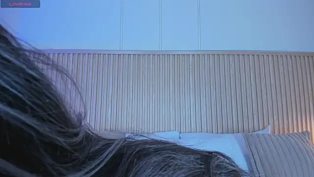 MiaBrokss  online show from 04.29.26