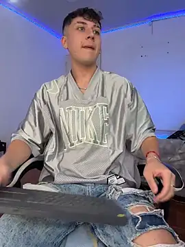 OLIVER K online show from 06.26.26