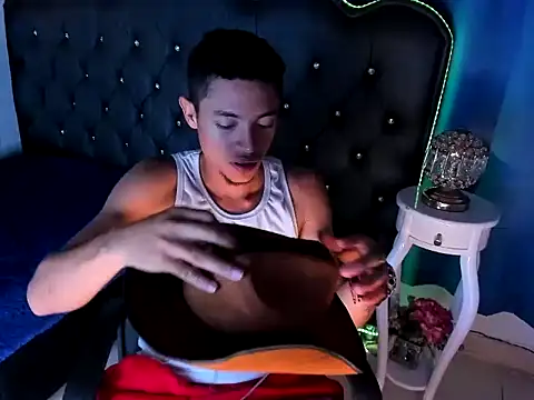 Matteo Aspen online show from 04.23.26