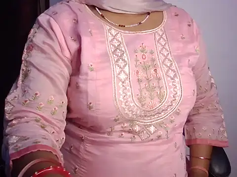 Snapshot of Hotty_Bhabhi1 chatting on 04.21.26 Hotty Bhabhi1 online show from 04.21.26